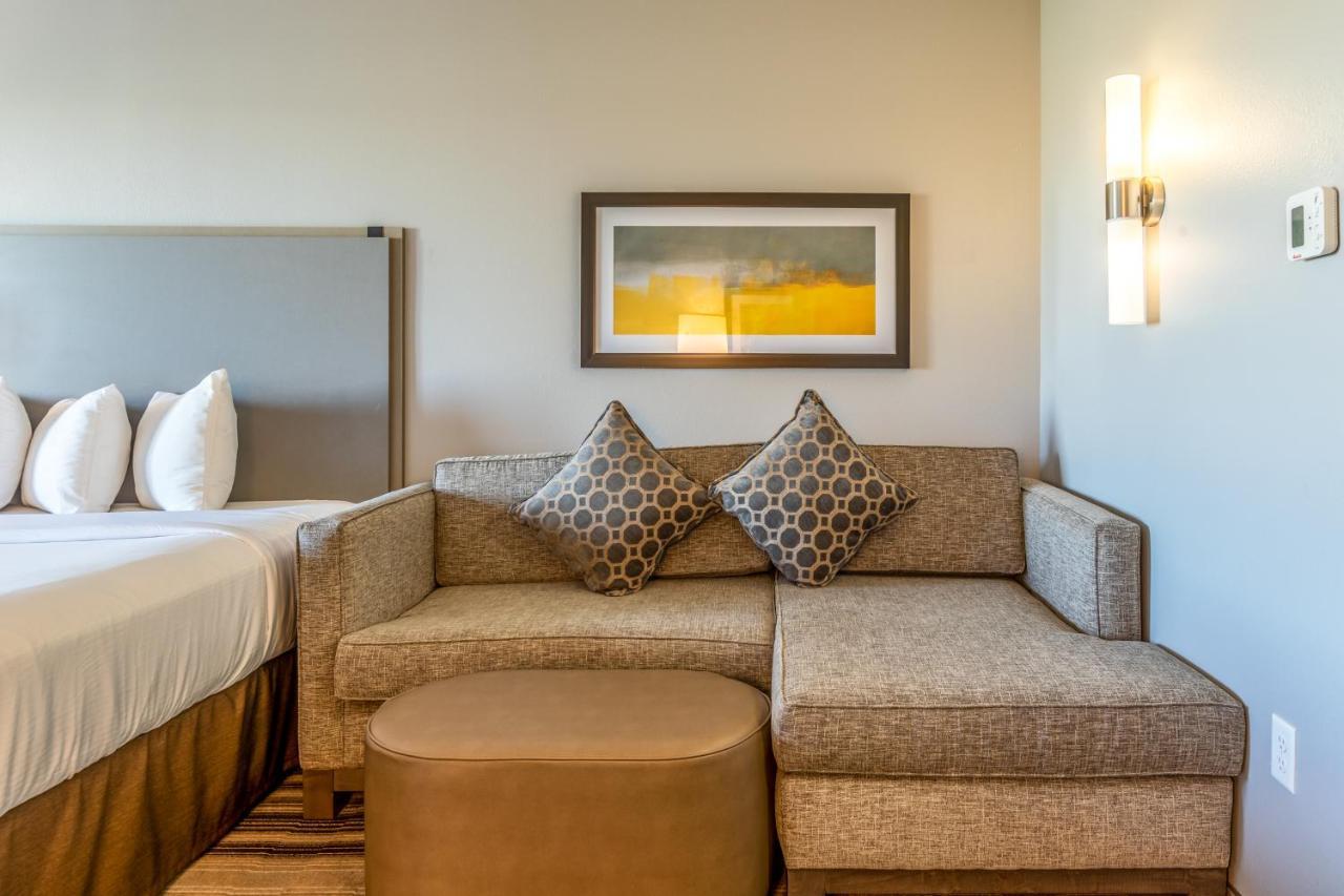 ฮอว์ทอร์น สวีท บาย วินด์แฮม เลิฟแลนด์ Hotel ภายนอก รูปภาพ