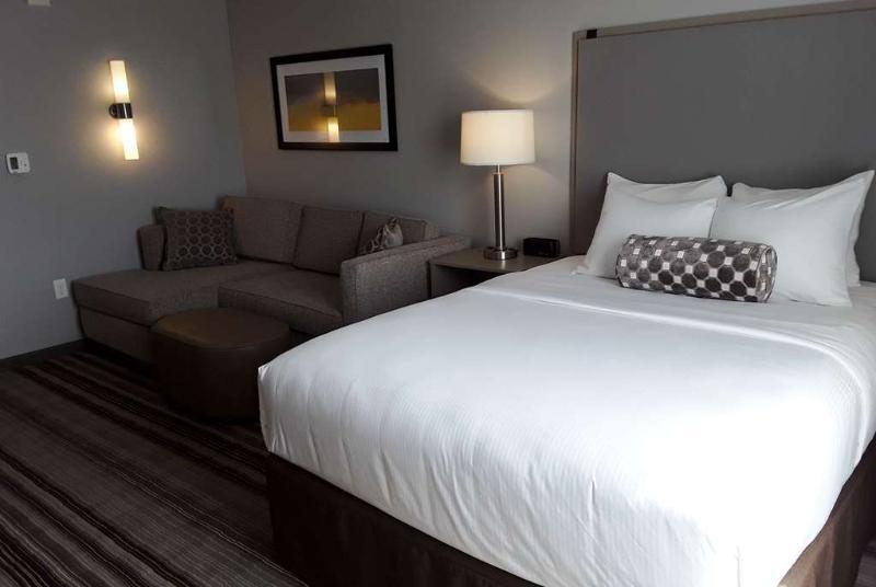 ฮอว์ทอร์น สวีท บาย วินด์แฮม เลิฟแลนด์ Hotel ภายนอก รูปภาพ